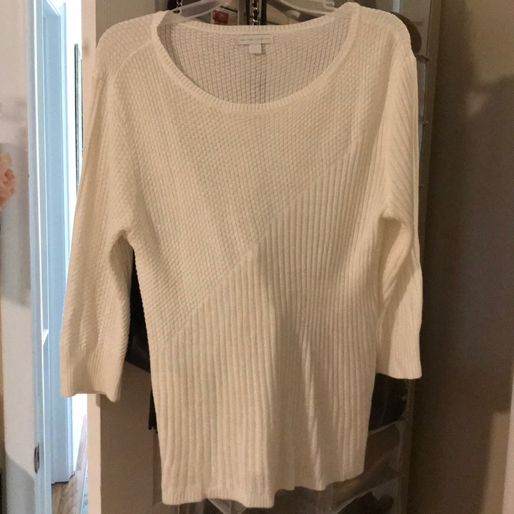 New York and company white sweater
